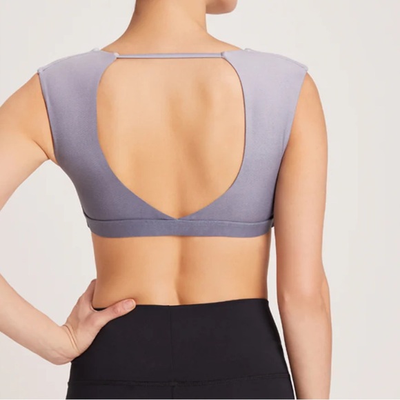 💕NWT Sports Bra💕 - Picture 3 of 3